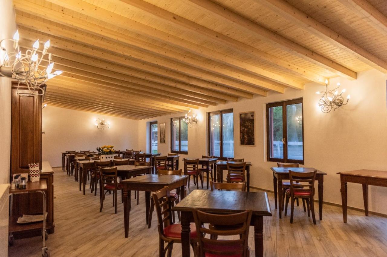 Agriturismo La Fornace Centro Ippico Como Exterior foto